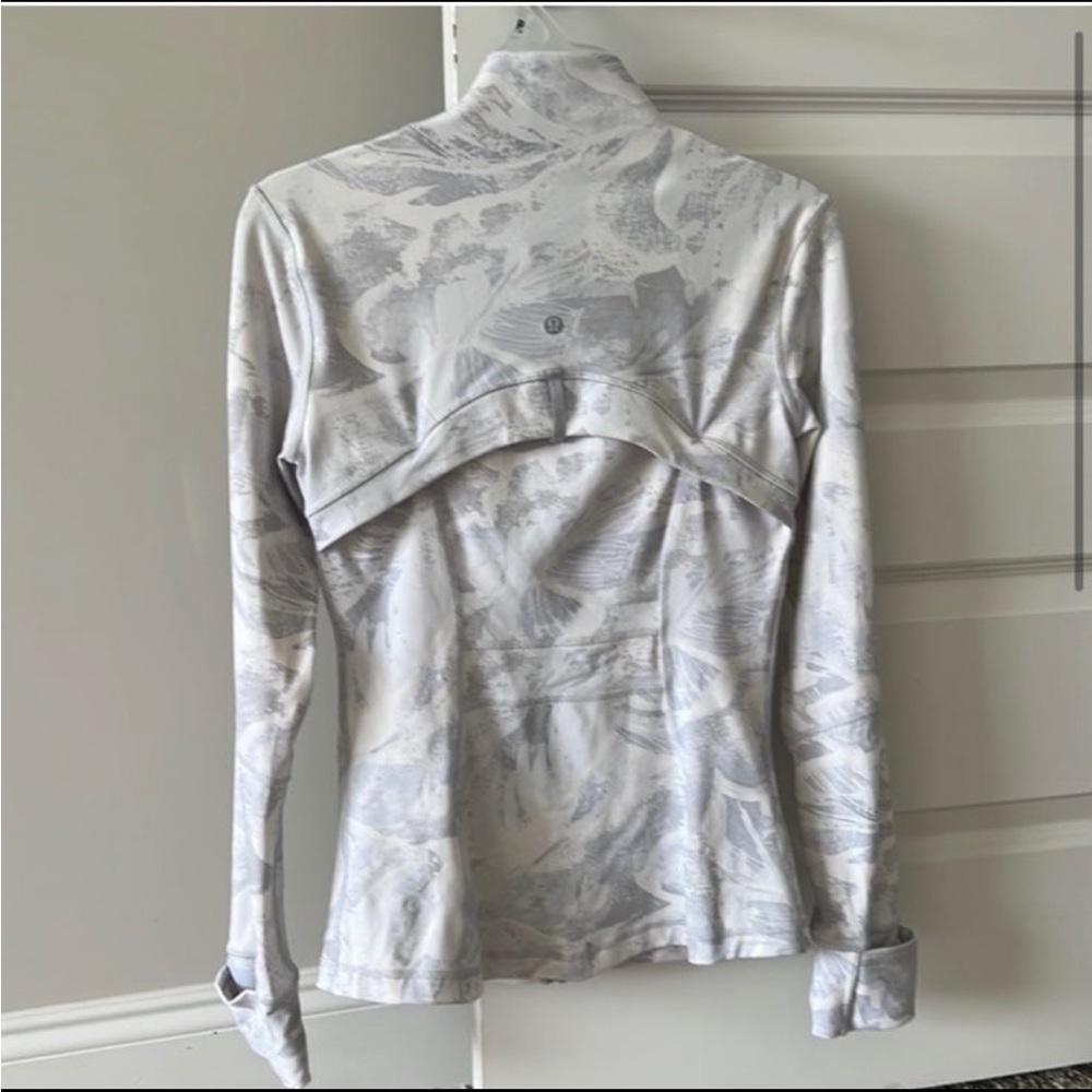 Define jacket size 2 - Picture 3 of 5